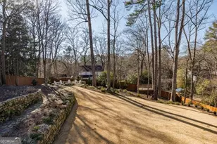 6250 Weatherly Dr, Atlanta, GA 30328 - Photo 72