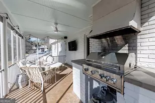 6250 Weatherly Dr, Atlanta, GA 30328 - Photo 58