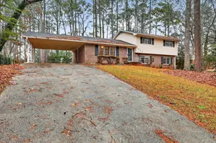 4902 Pine Hill Ct E, Stone Mountain, GA 30088 - Photo 1