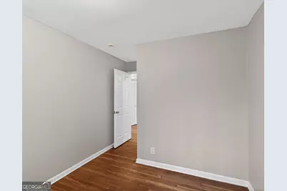 4902 Pine Hill Court E, Stone Mountain, GA 30088 - Photo 8