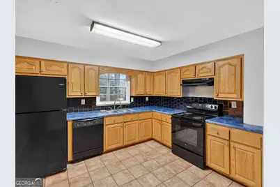4902 Pine Hill Court E, Stone Mountain, GA 30088 - Photo 14