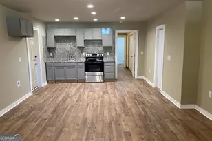 206 Sorrells St, Monroe, GA 30655 - Photo 2