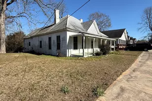 213 E Church St, Sandersville, GA 31082 - Photo 2