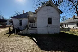 213 E Church St, Sandersville, GA 31082 - Photo 8