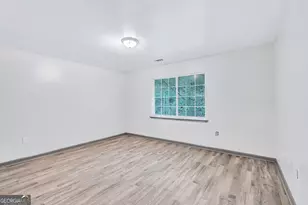 968 Sexton Dr, Stone Mountain, GA 30083 - Photo 16