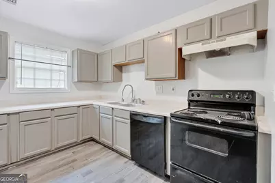 968 Sexton Drive, Stone Mountain, GA 30083 - Photo 6