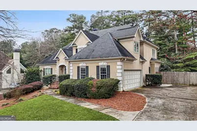 9800 Foxworth Drive, Alpharetta, GA 30022 - Photo 2