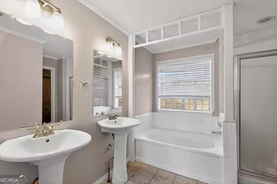 2046 Lown Farm Trail, Lithonia, GA 30058 - Photo 28