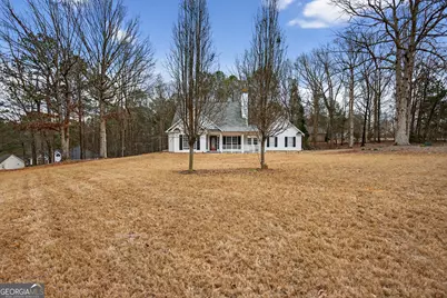 107 Waters Edge Drive, Lagrange, GA 30240 - Photo 2