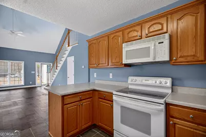 107 Waters Edge Drive, Lagrange, GA 30240 - Photo 10