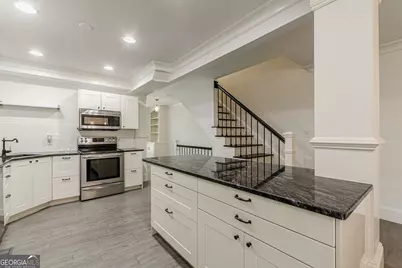 320 Alberta Terrace NE #APT 3, Atlanta, GA 30305 - Photo 18