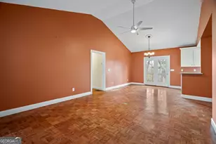 210 Blue Ridge Ave, Demorest, GA 30535 - Photo 4