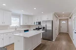 227 Twinn Lakes Dr, Baxley, GA 31513 - Photo 2