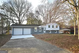 1865 Oxford Dr, Morrow, GA 30260 - Photo 2