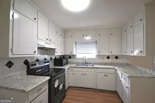 1865 Oxford Dr, Morrow, GA 30260 - Photo 8