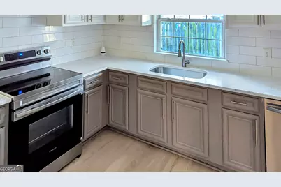 3340 Pinehill Drive, Decatur, GA 30032 - Photo 8