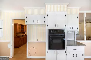 1739 Houston Lake Rd, Perry, GA 31069 - Photo 10