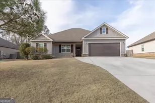 207 Kendall Ct, Perry, GA 31069 - Photo 1