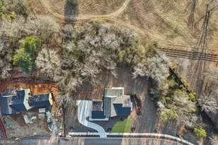 235 Winterberry Wy, Roswell, GA 30075 - Photo 110