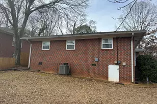 918 Jefferson Ave, East Point, GA 30344 - Photo 2