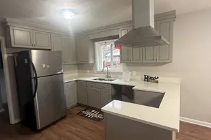 152 Club Cir, Stockbridge, GA 30281 - Photo 2