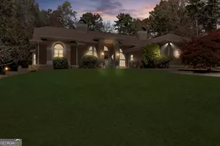 593 Cross Creek Dr, Toccoa, GA 30577 - Photo 2