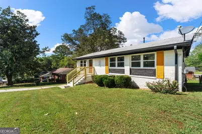 3981 Rutgers Drive SW, Atlanta, GA 30331 - Photo 2