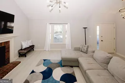 425 Ivy Run Circle, Duluth, GA 30096 - Photo 6