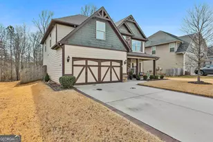 225 Briandwood Dr, Newnan, GA 30265 - Photo 2