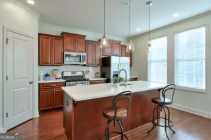 7205 Lowery Oak Dr, Roswell, GA 30075 - Photo 10