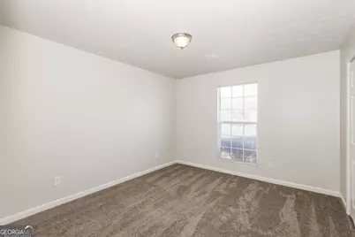 9430 Sleepy Hollow Lane, Jonesboro, GA 30238 - Photo 10