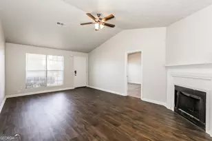 9430 Sleepy Hollow Ln, Jonesboro, GA 30238 - Photo 2