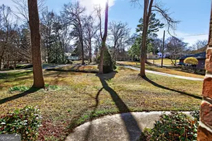 411 Terrace St, Griffin, GA 30224 - Photo 8