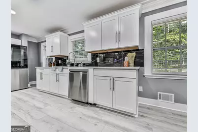 1564 Bubbling Creek Road NE, Brookhaven, GA 30319 - Photo 16