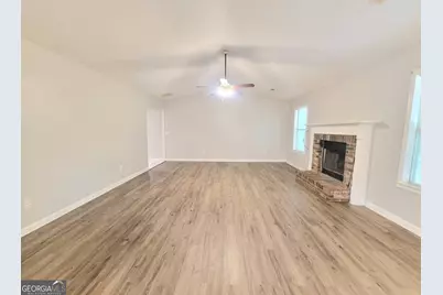 10834 Sunfield Way, Hampton, GA 30228 - Photo 4