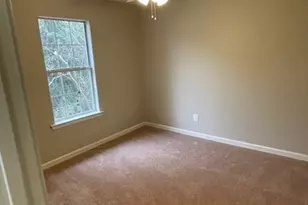 34 Canterbury Dr, Grantville, GA 30220 - Photo 12