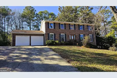 2713 Fieldstone Drive SE, Conyers, GA 30013 - Photo 1
