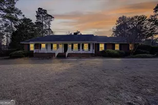 459 Prince Ave, Swainsboro, GA 30401 - Photo 2