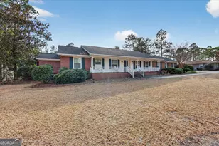 459 Prince Ave, Swainsboro, GA 30401 - Photo 2