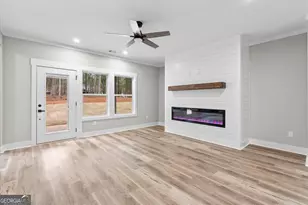 9129 Lakeview Pkwy, Villa Rica, GA 30180 - Photo 12