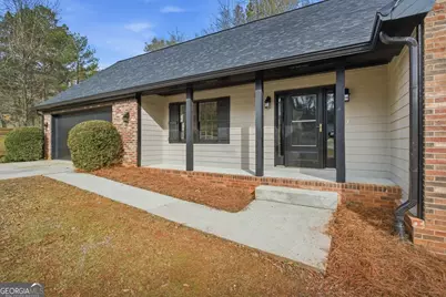 2645 Laurel Woods Lane SE, Conyers, GA 30094 - Photo 4