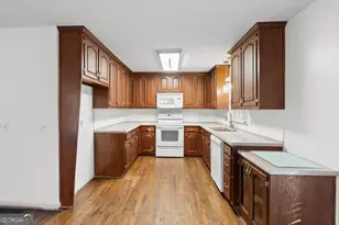 325 Almon Rd, Carrollton, GA 30117 - Photo 10