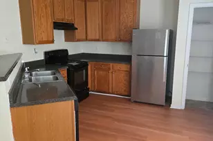 290 Brookview Dr, Riverdale, GA 30274 - Photo 4