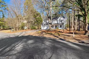 203 Windgate Ct, Peachtree City, GA 30269 - Photo 2