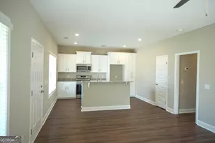 127 Avalon Trace, Statesboro, GA 30458 - Photo 2