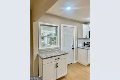 481 Hammond Drive, Sandy Springs, GA 30328 - Photo 8