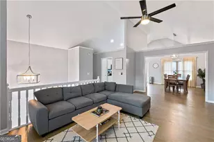 2437 Pondside Pl NE, Marietta, GA 30062 - Photo 6