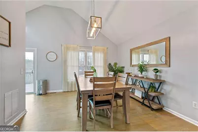 2437 Pondside Place NE, Marietta, GA 30062 - Photo 8