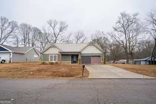 72 S Main St, Maysville, GA 30558 - Photo 1