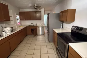 1037 Academy St, Cadwell, GA 31009 - Photo 2